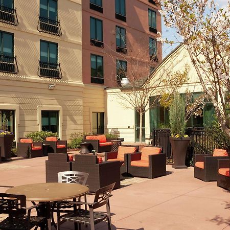 Hilton Garden Inn Atlanta Airport/Millenium Center מראה חיצוני תמונה