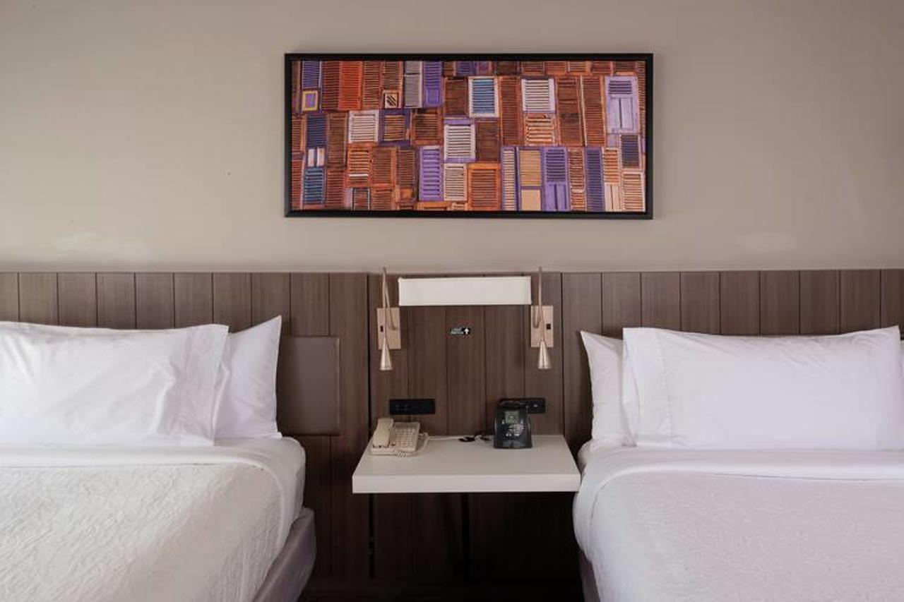 College Park Hilton Garden Inn Atlanta Airport/Millenium Center מראה חיצוני תמונה