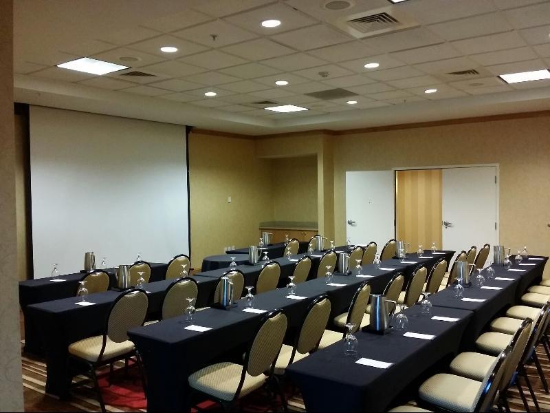 Hilton Garden Inn Atlanta Airport/Millenium Center מראה חיצוני תמונה