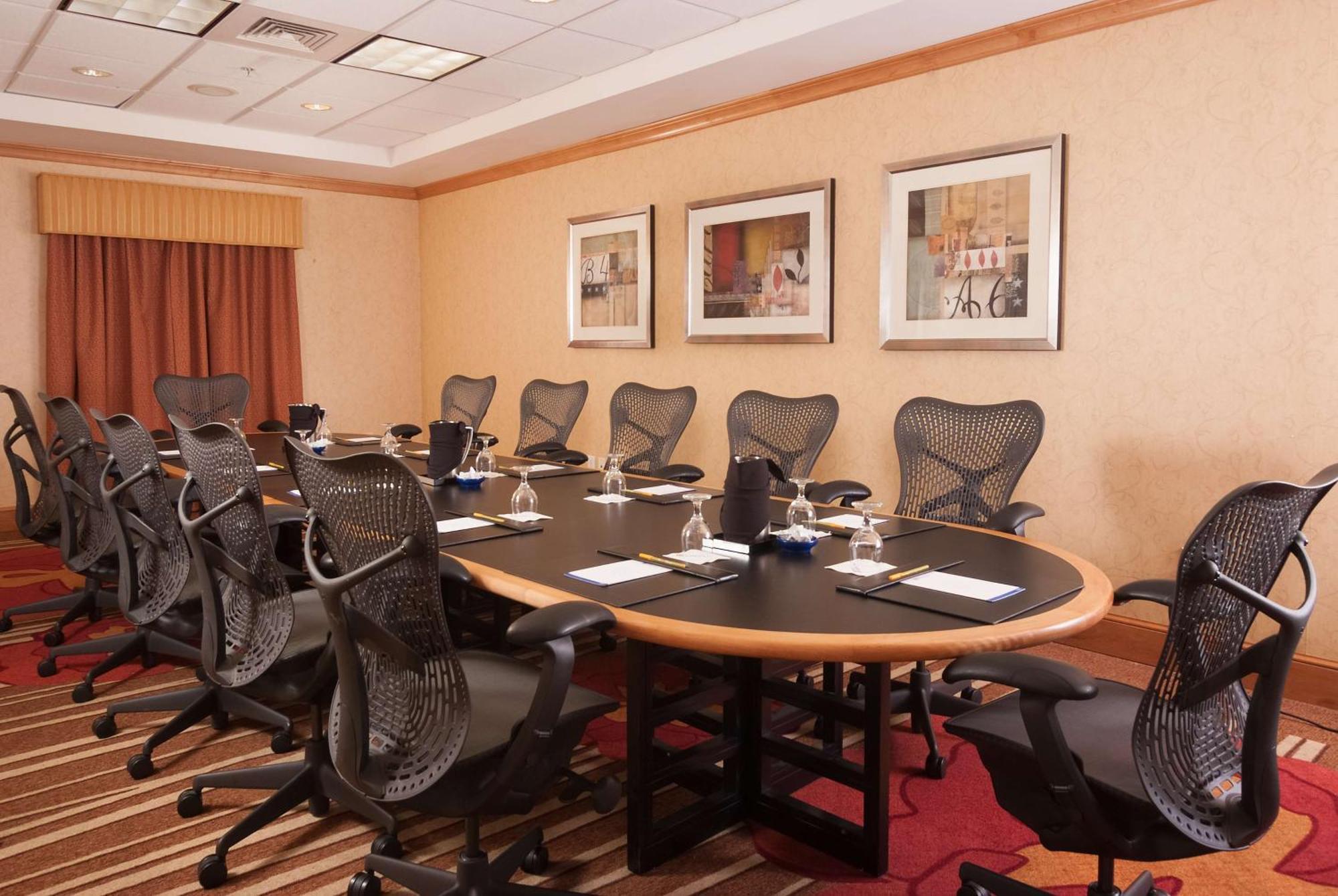 Hilton Garden Inn Atlanta Airport/Millenium Center מראה חיצוני תמונה