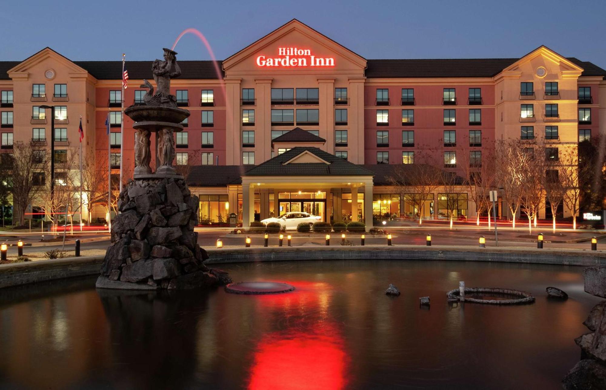 College Park Hilton Garden Inn Atlanta Airport/Millenium Center מראה חיצוני תמונה