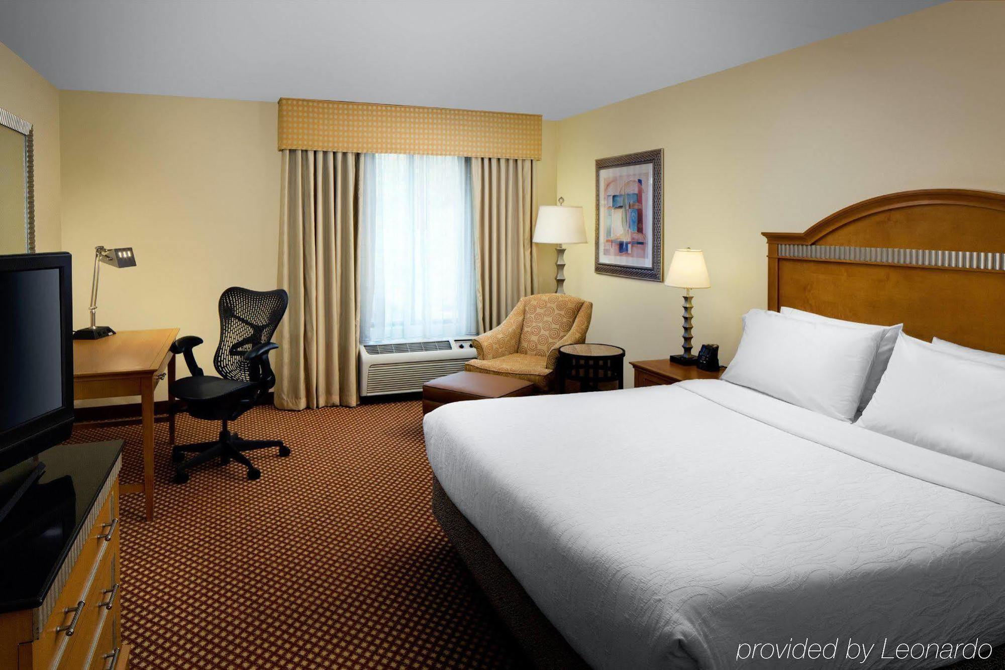 Hilton Garden Inn Atlanta Airport/Millenium Center מראה חיצוני תמונה